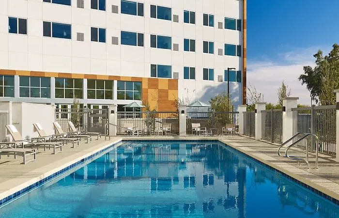 Hotel Element By Marriott Fashion Center 3*
